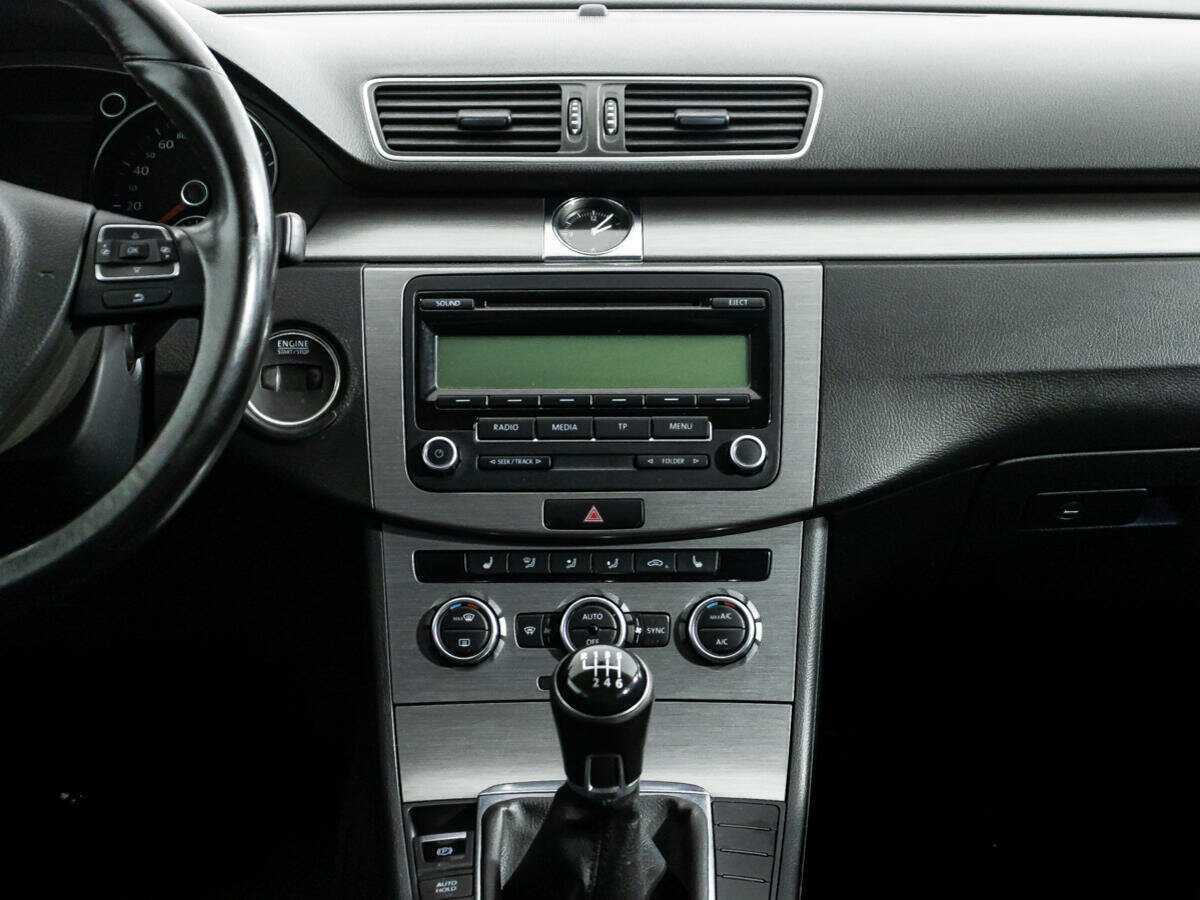 Volkswagen Passat, 2013 - Фото №13