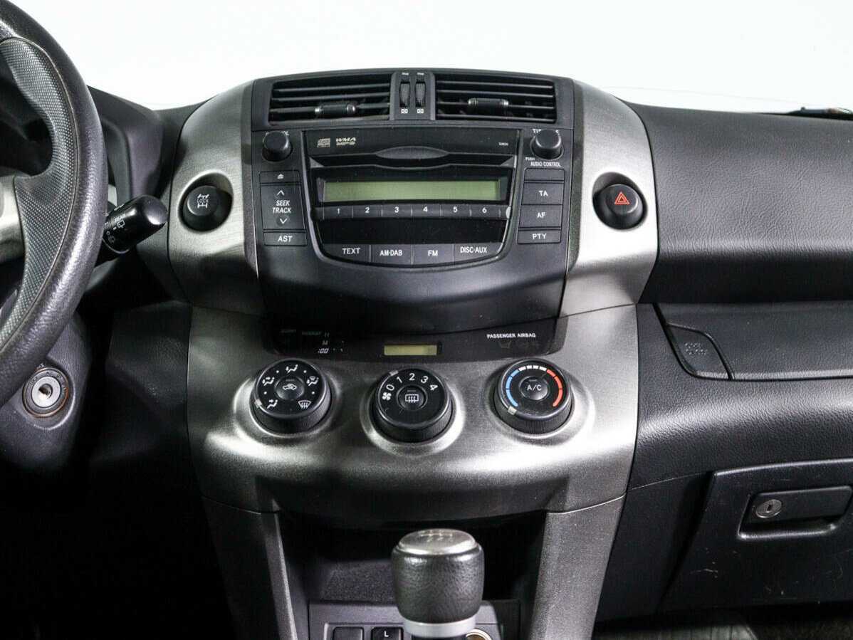 Toyota RAV4, 2012 - Фото №9