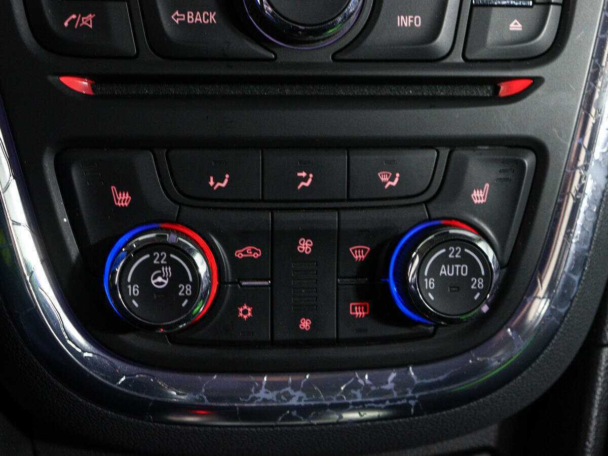 Opel Mokka, 2014 - Фото №18