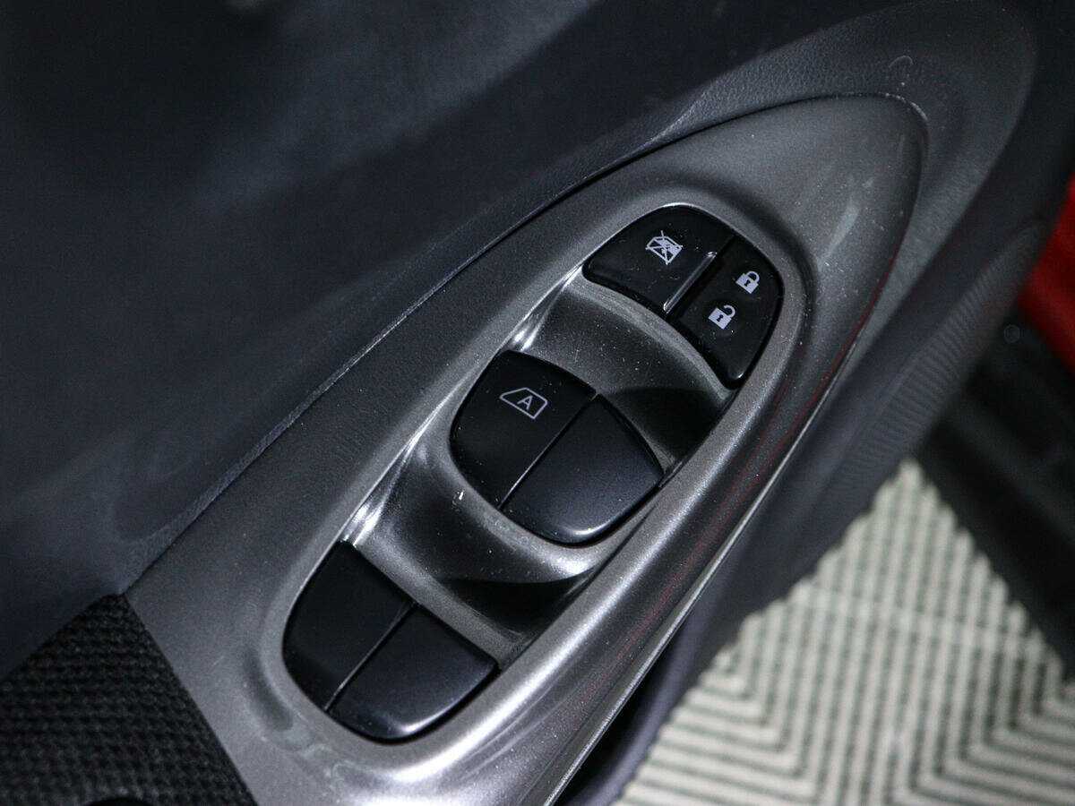 Nissan Juke, 2014 - Фото №13