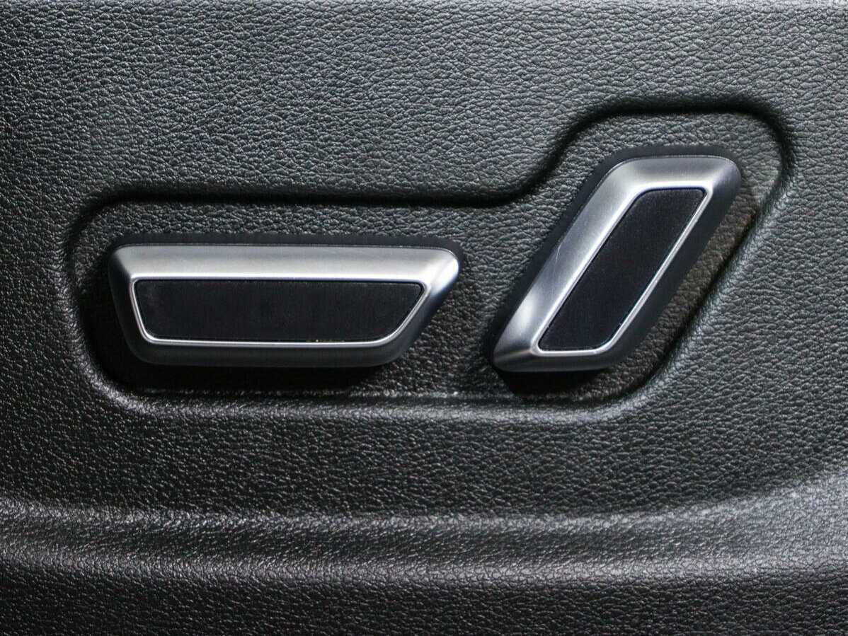 Geely Atlas, 2019 - Фото №12