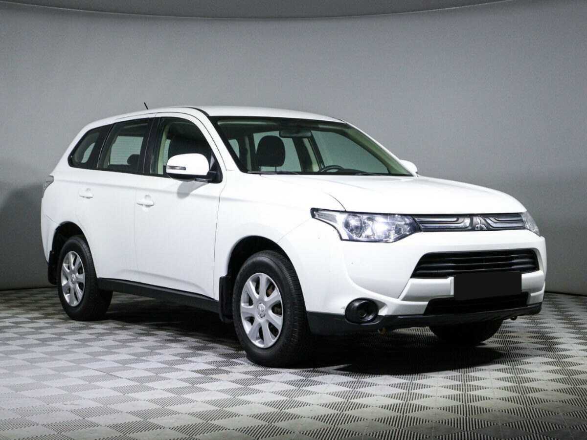 Mitsubishi Outlander, 2013 - Фото №2