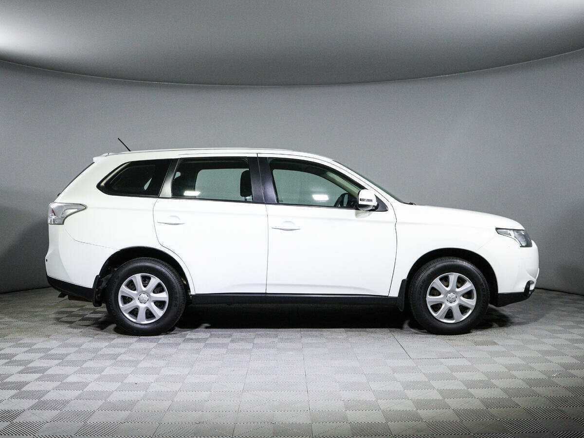 Mitsubishi Outlander, 2013 - Фото №3