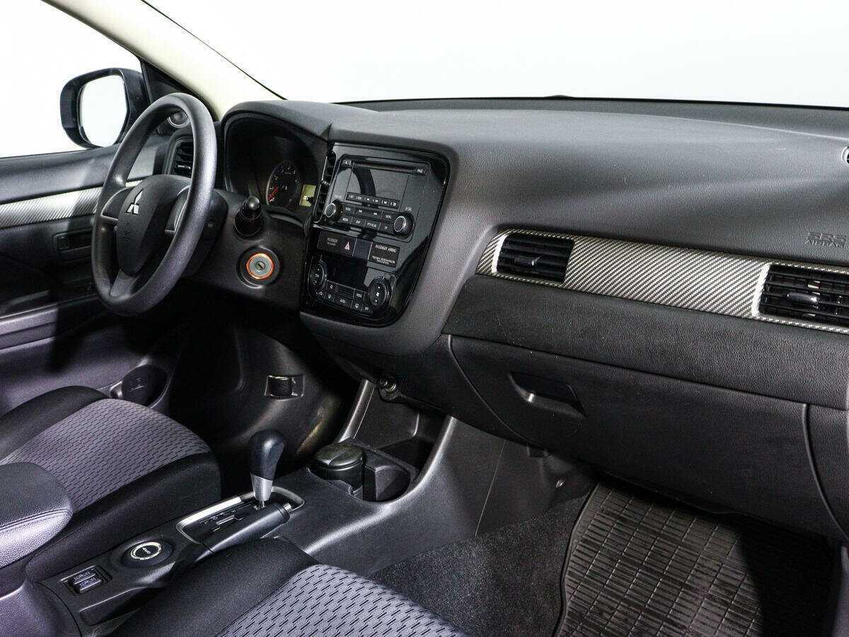 Mitsubishi Outlander, 2013 - Фото №8