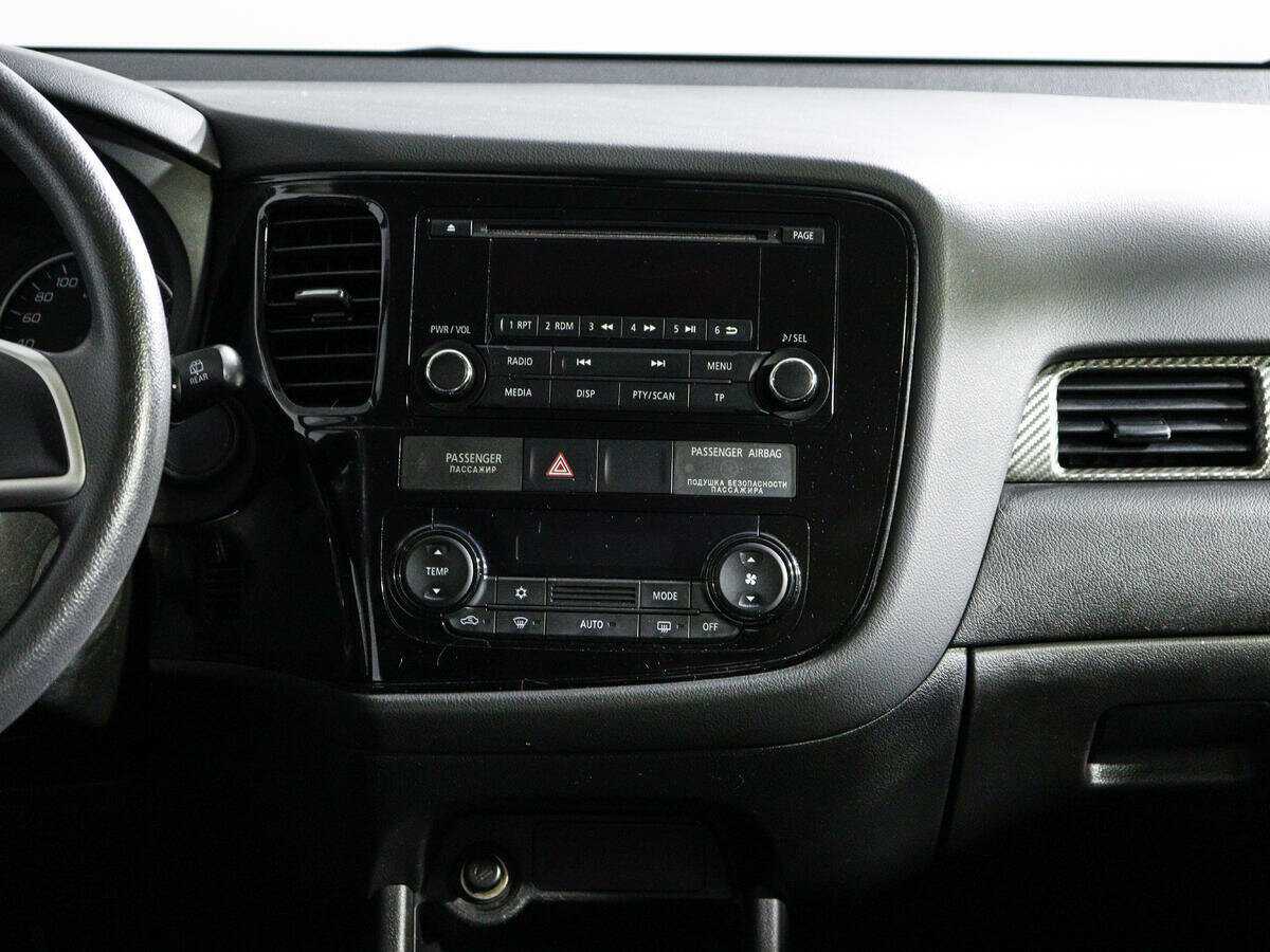 Mitsubishi Outlander, 2013 - Фото №12