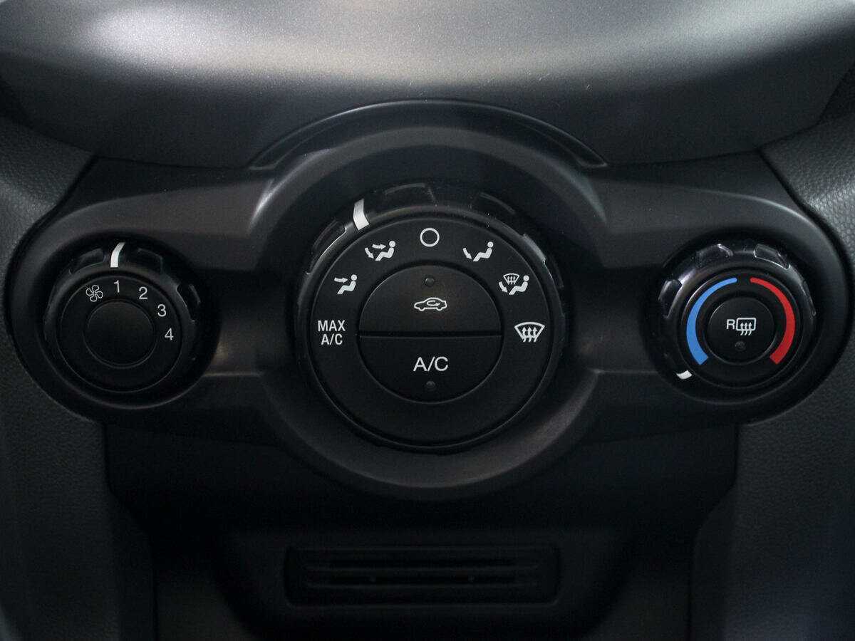 Ford EcoSport, 2015 - Фото №14