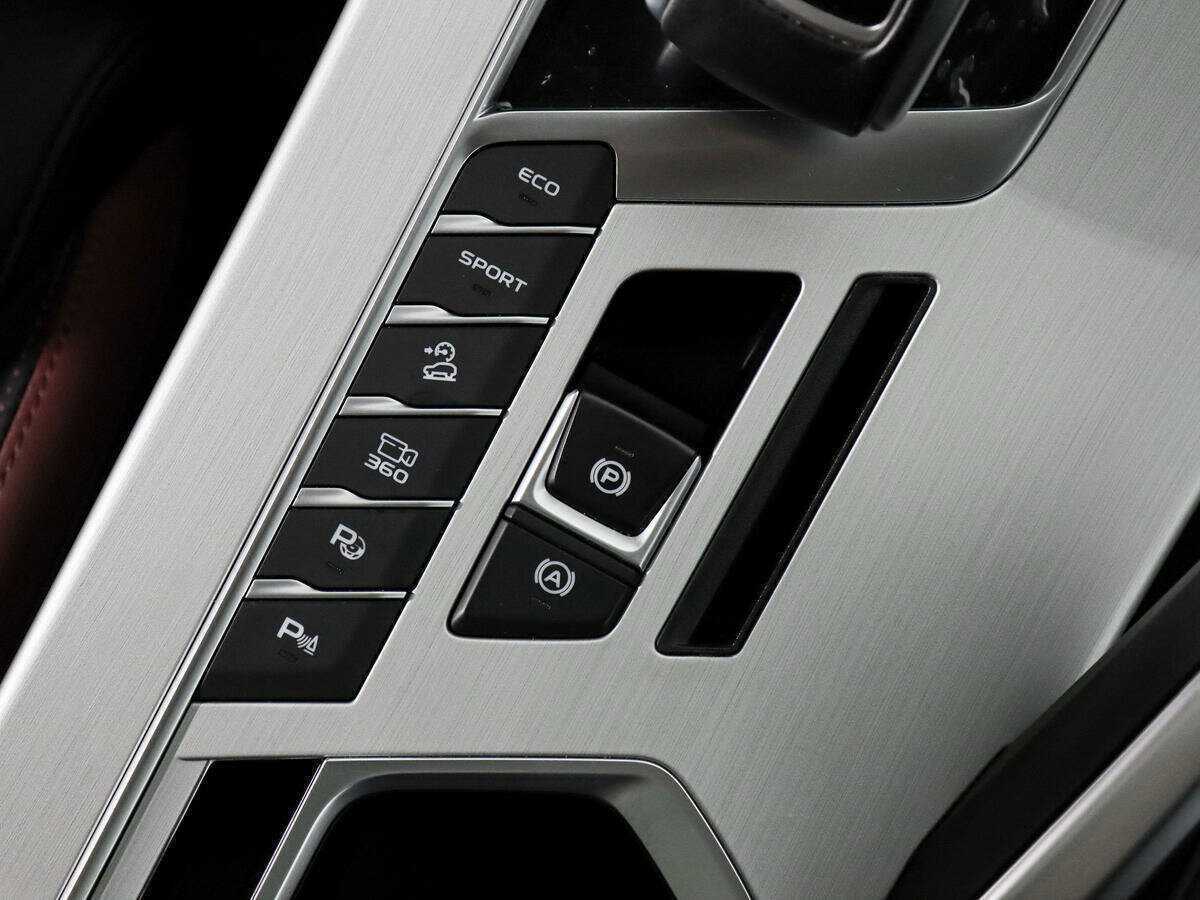 Geely Coolray, 2022 - Фото №9