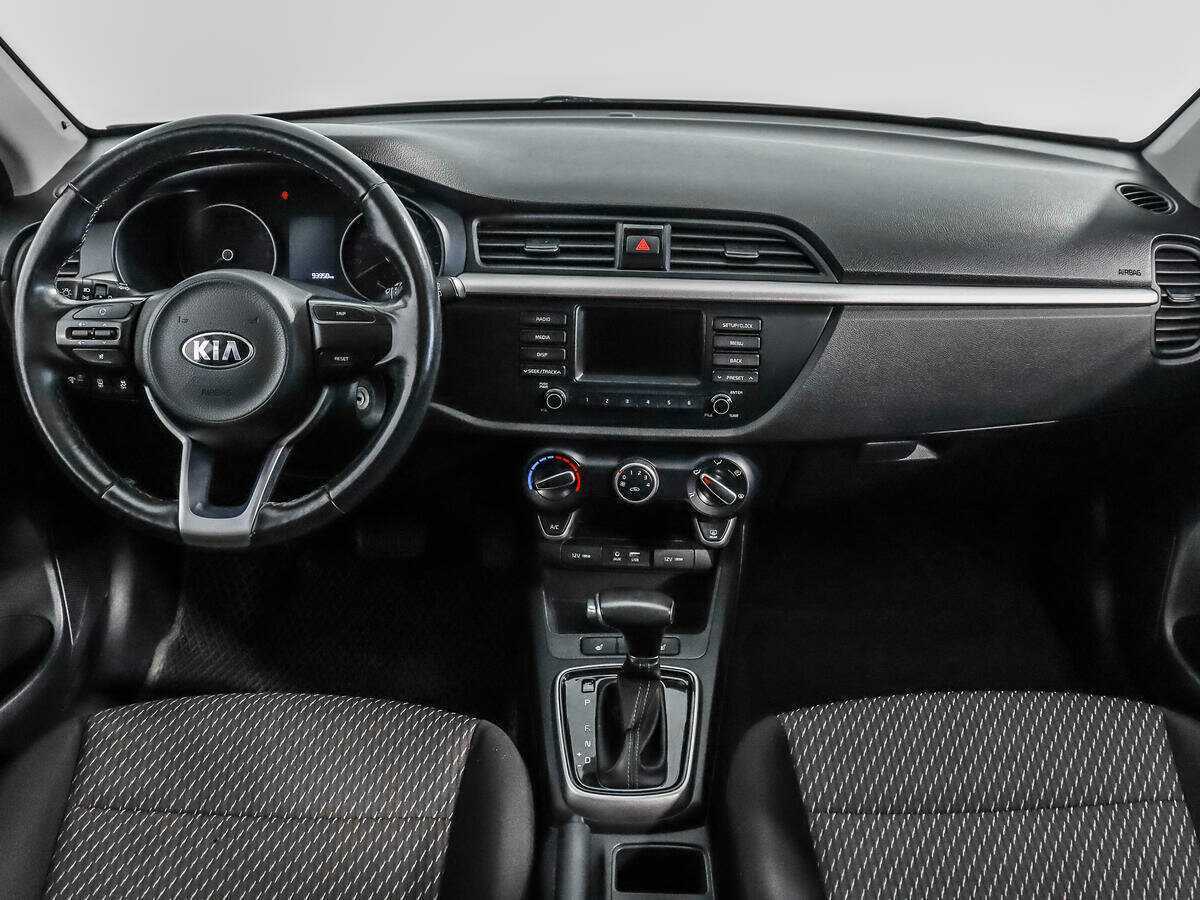 Kia Rio X-Line, 2019 - Фото №11