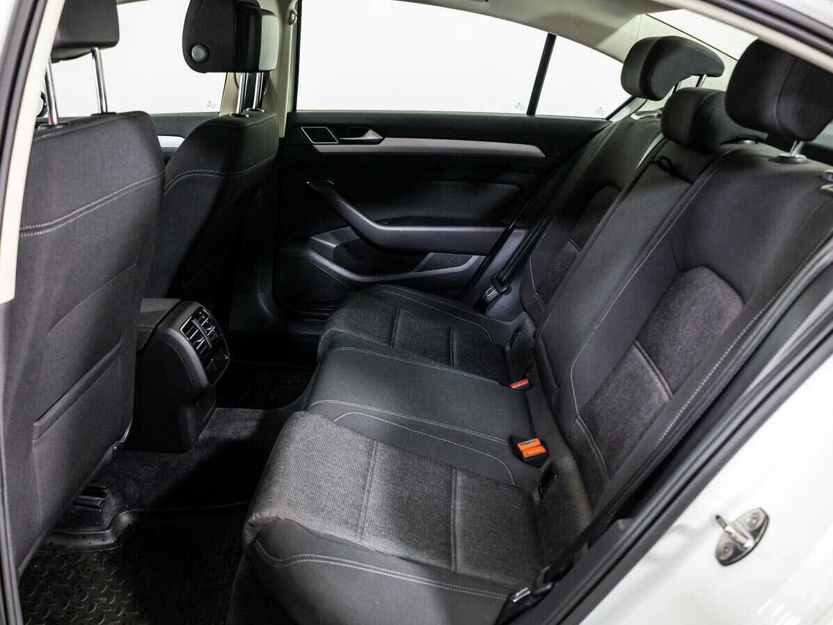 Volkswagen Passat, 2016 - Фото №7