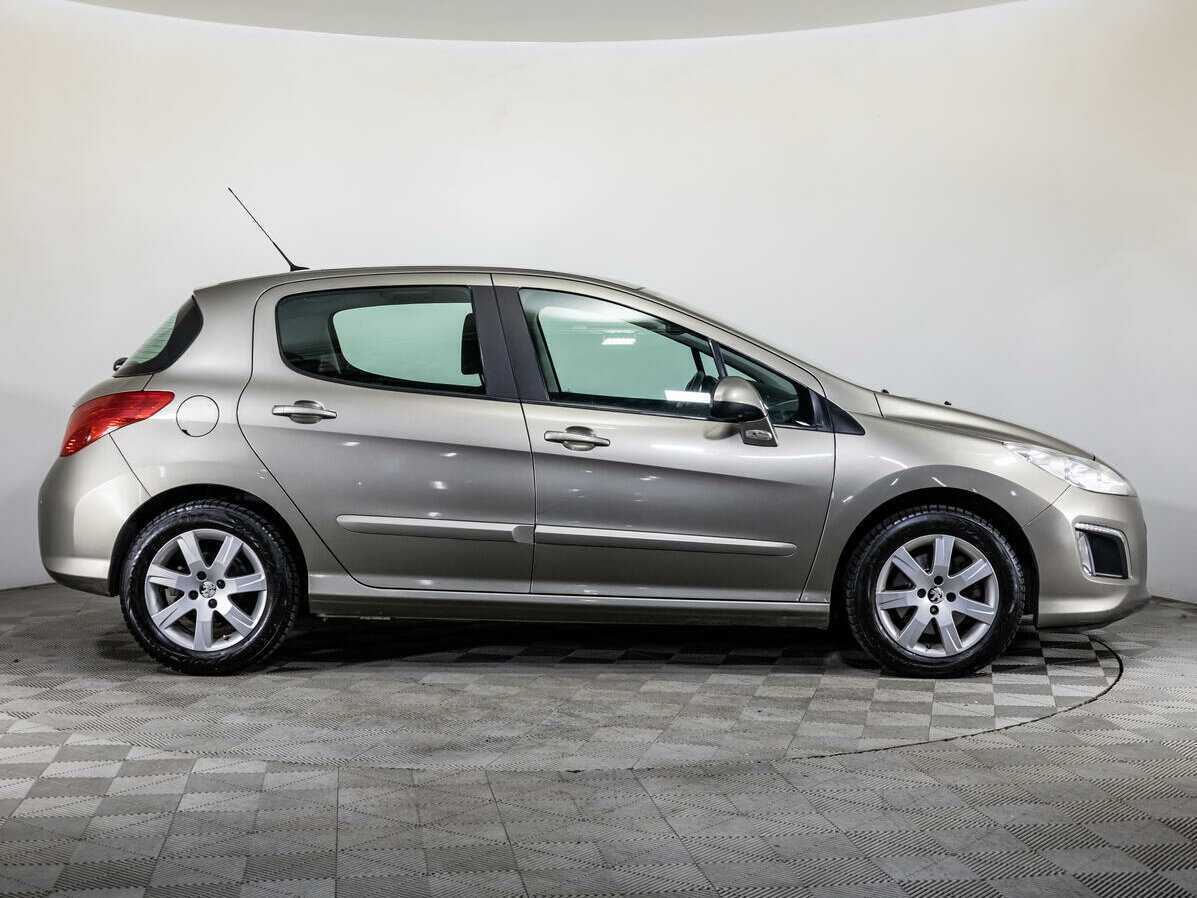 Peugeot 308, 2013 - Фото №3