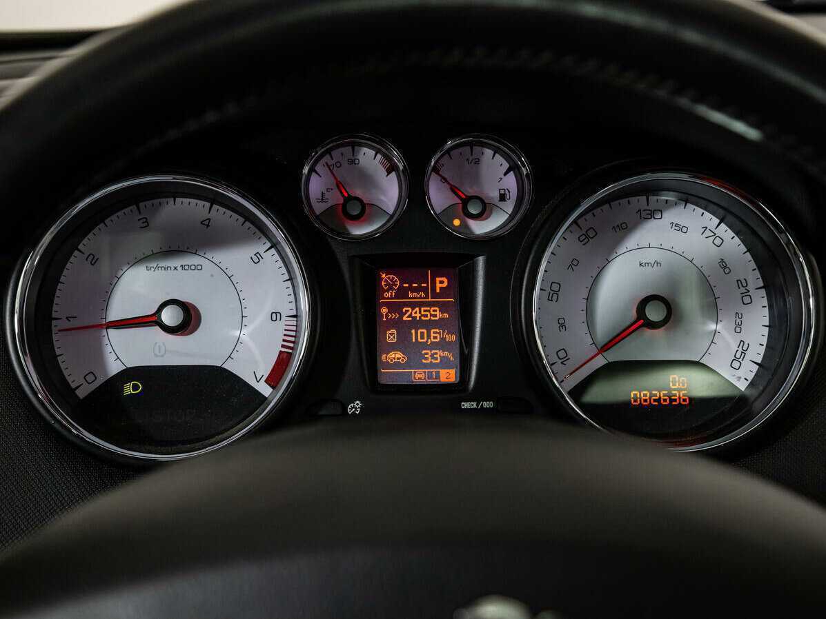 Peugeot 308, 2013 - Фото №11