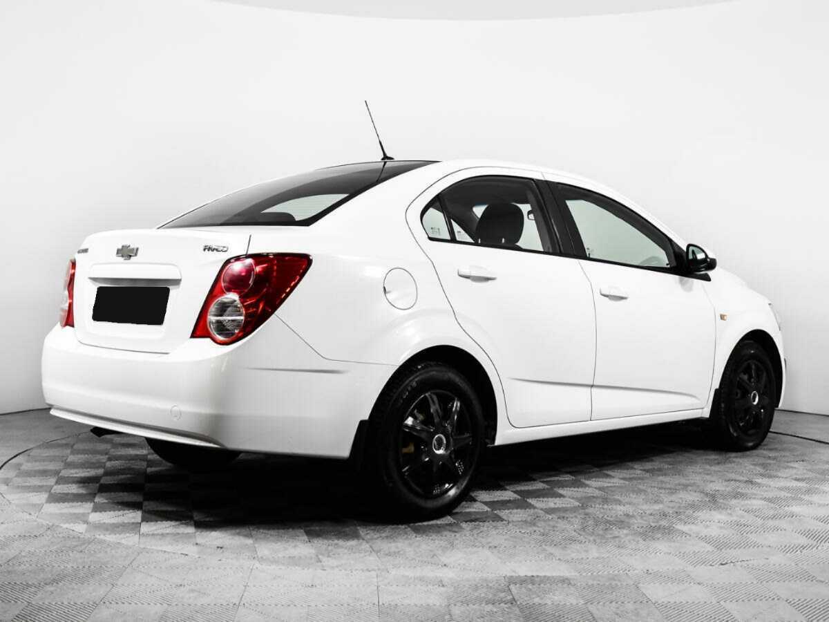 Chevrolet Aveo, 2014 - Фото №3