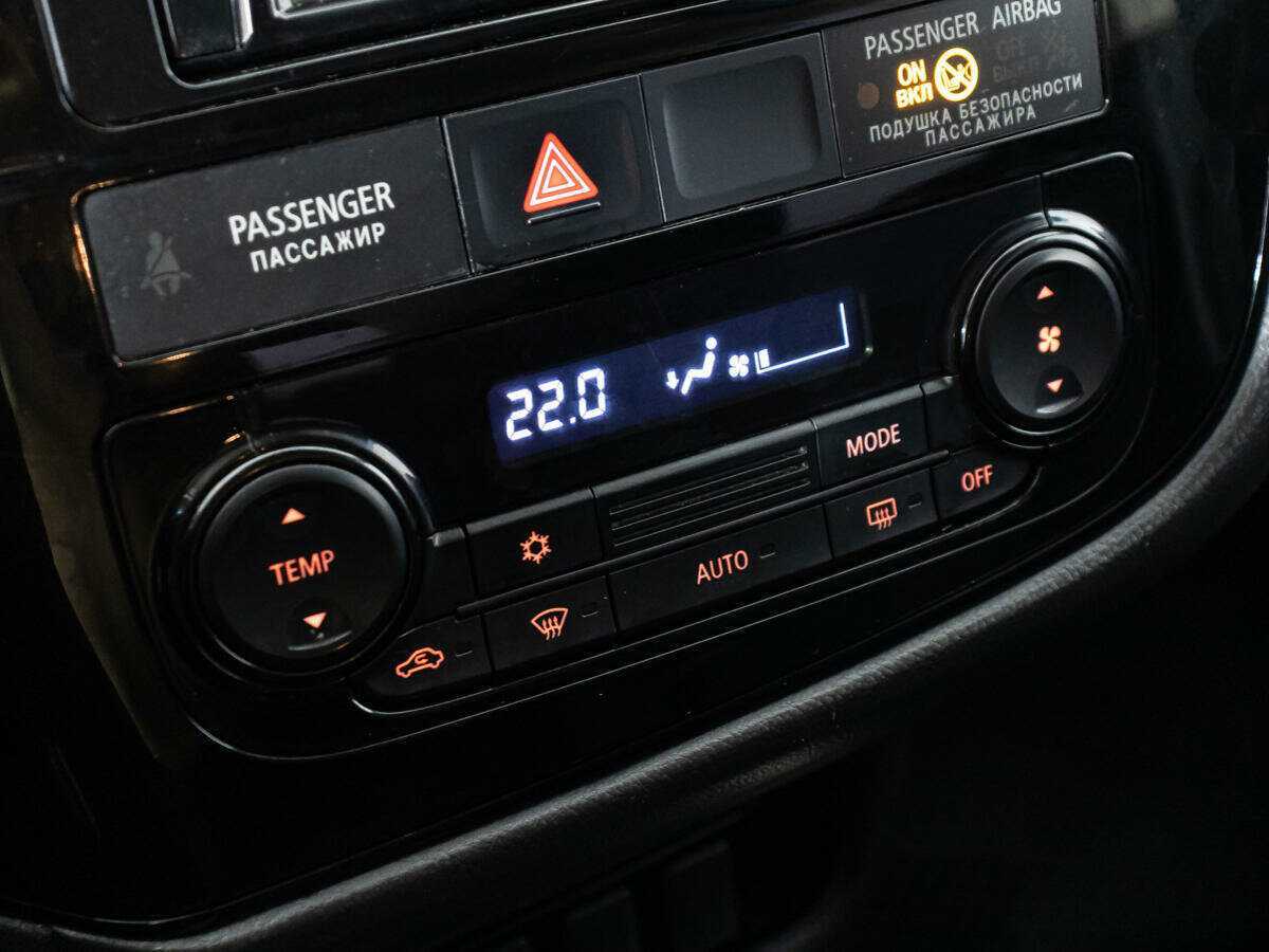 Mitsubishi Outlander, 2017 - Фото №14