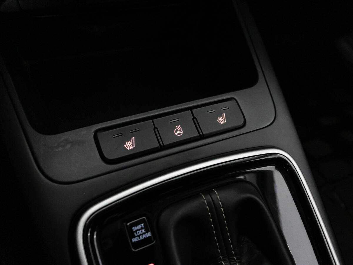 Kia Rio X-Line, 2018 - Фото №15