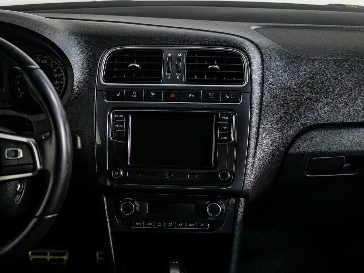 Volkswagen Polo, 2018 - Фото №13