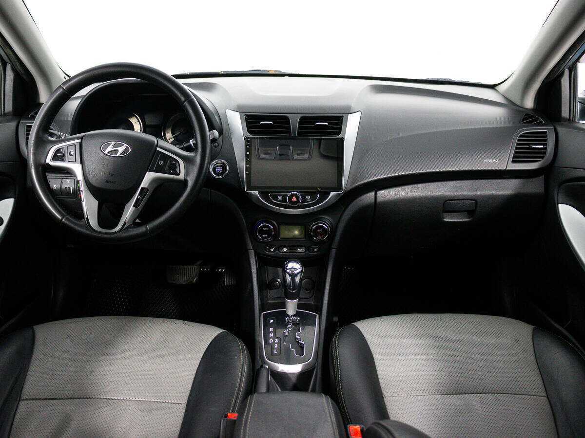 Hyundai Solaris, 2012 - Фото №12