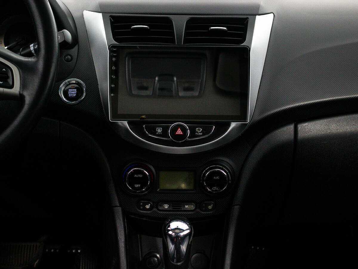 Hyundai Solaris, 2012 - Фото №13