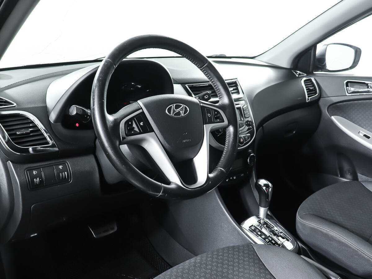 Hyundai Solaris, 2012 - Фото №11