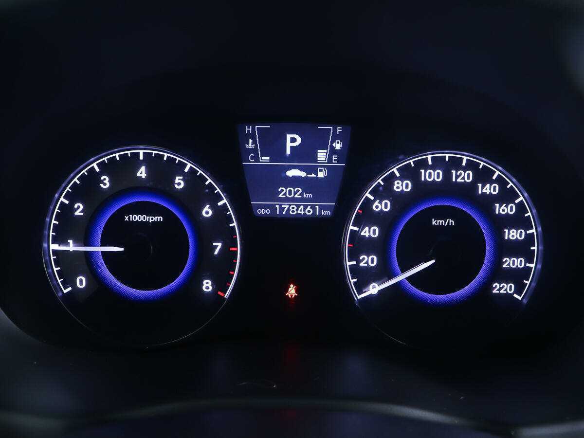 Hyundai Solaris, 2012 - Фото №12