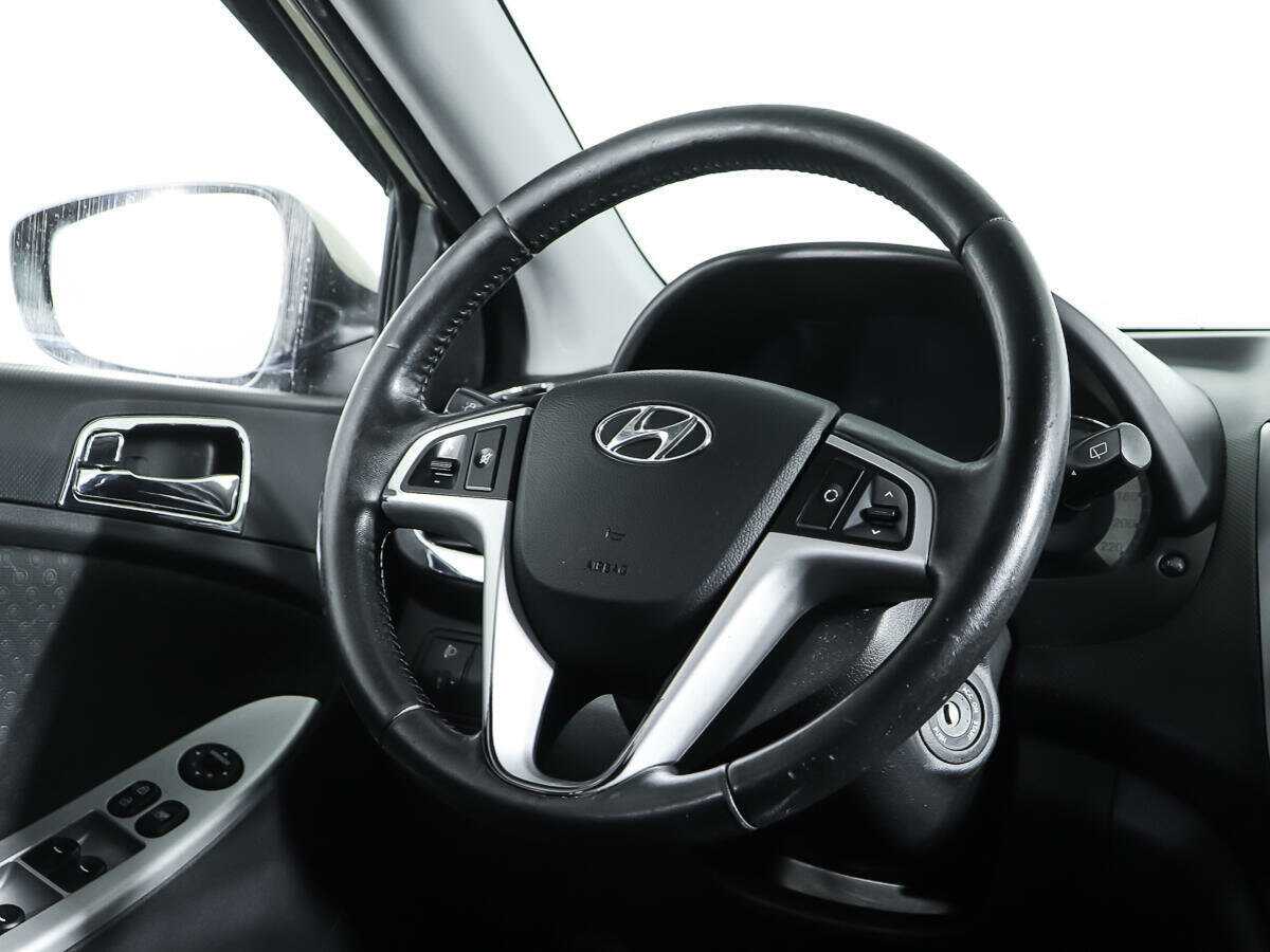 Hyundai Solaris, 2012 - Фото №13