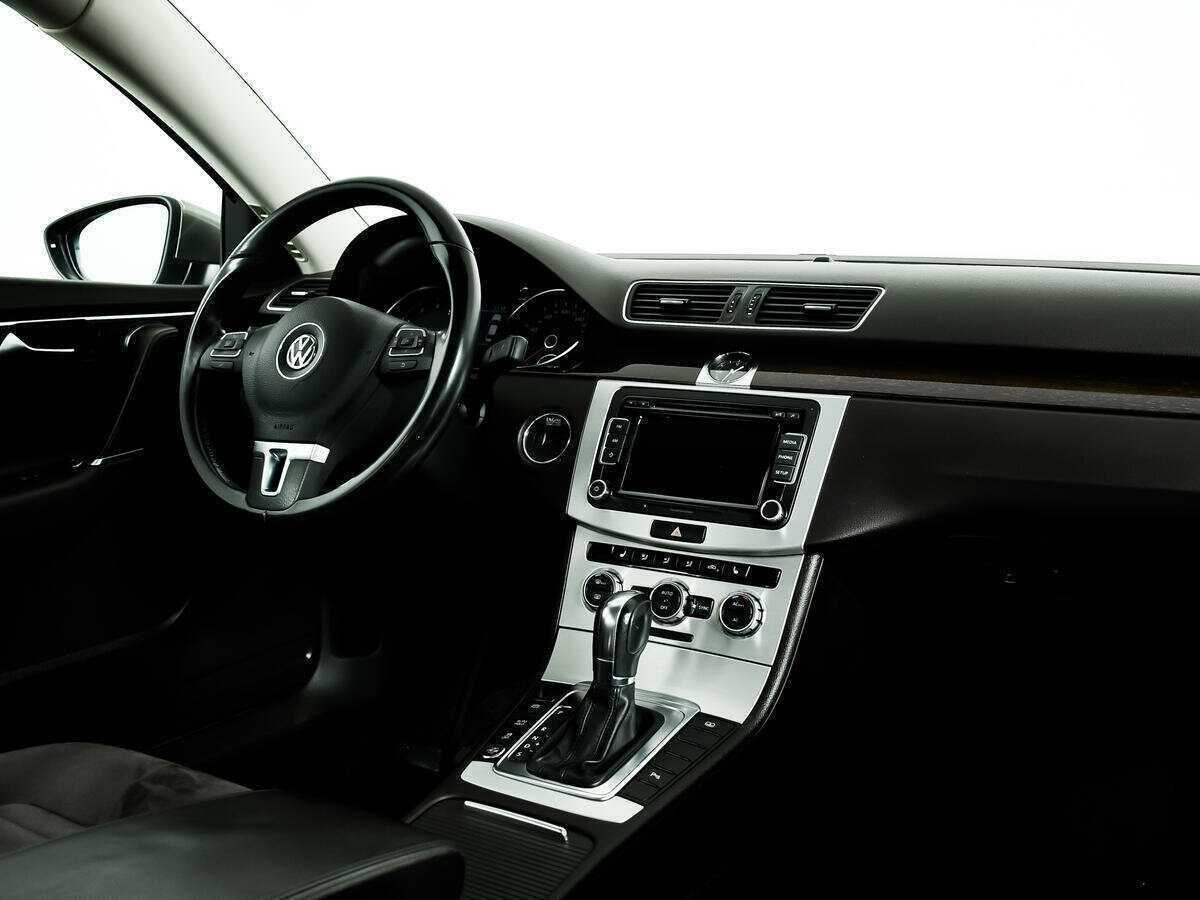 Volkswagen Passat, 2012 - Фото №8