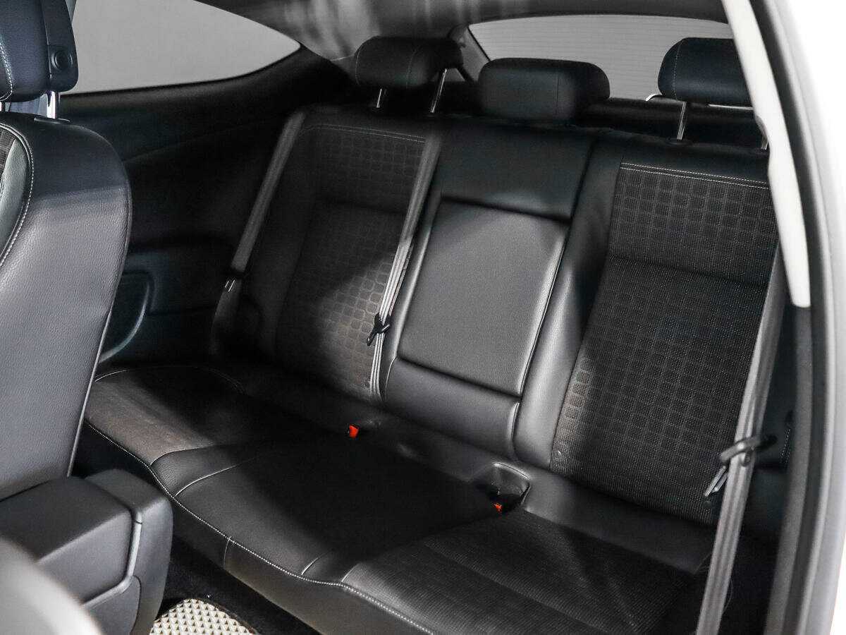 Opel Astra GTC, 2014 - Фото №9