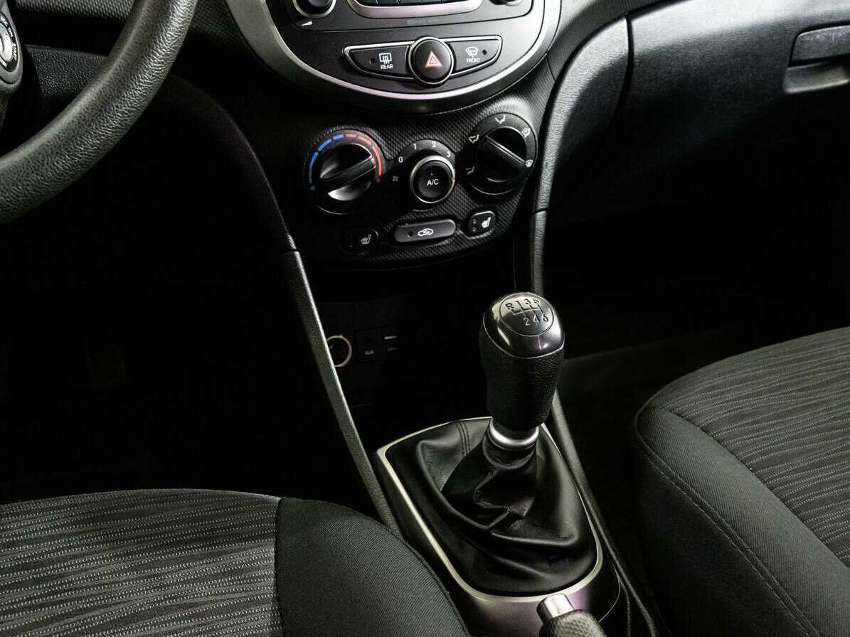 Hyundai Solaris, 2015 - Фото №11