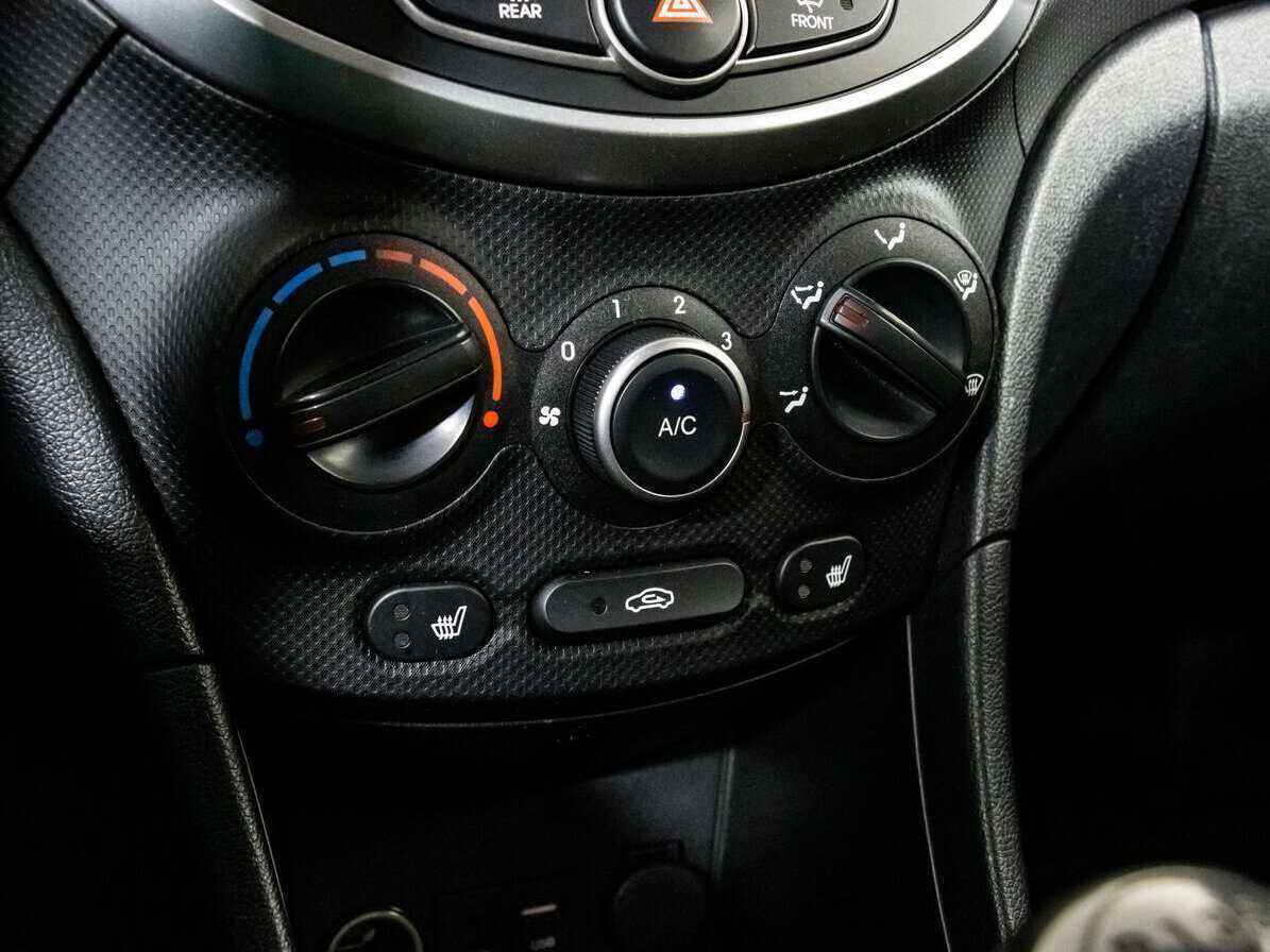 Hyundai Solaris, 2015 - Фото №12