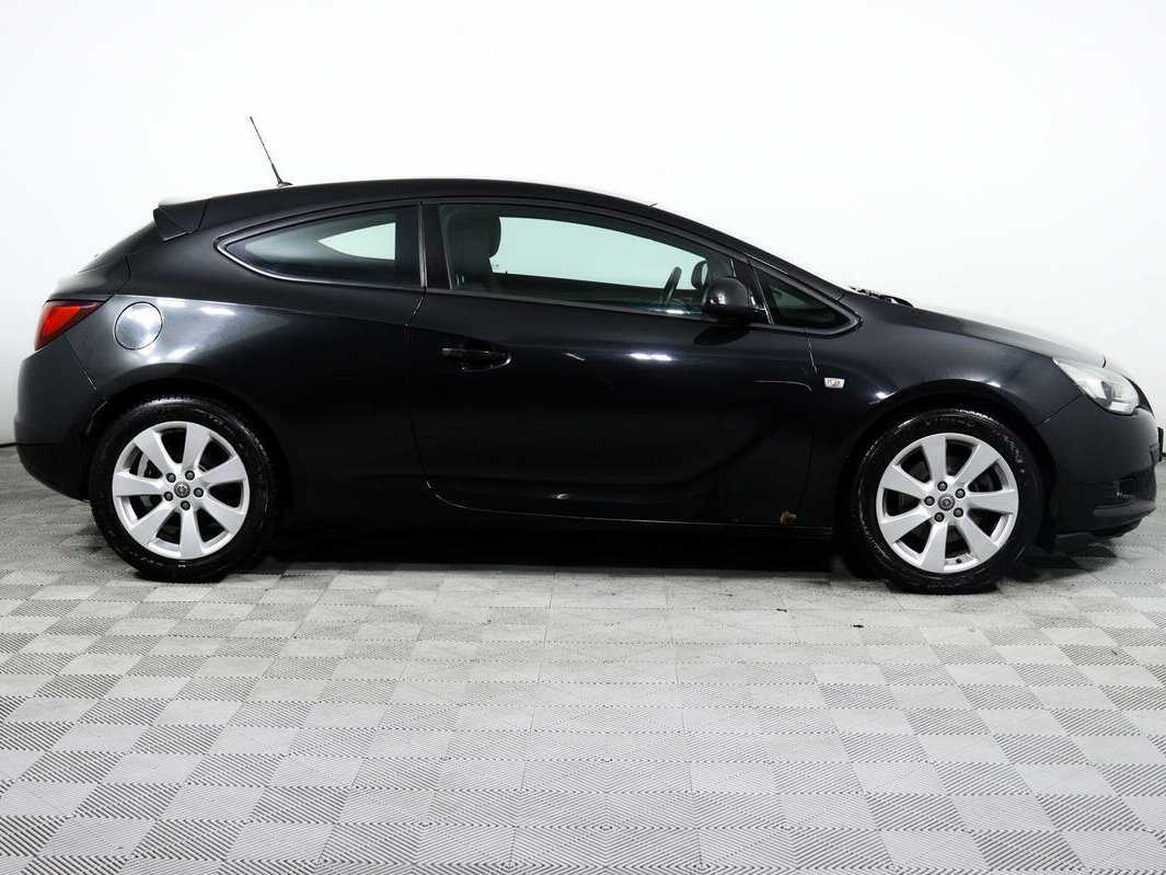 Opel Astra GTC, 2012 - Фото №3