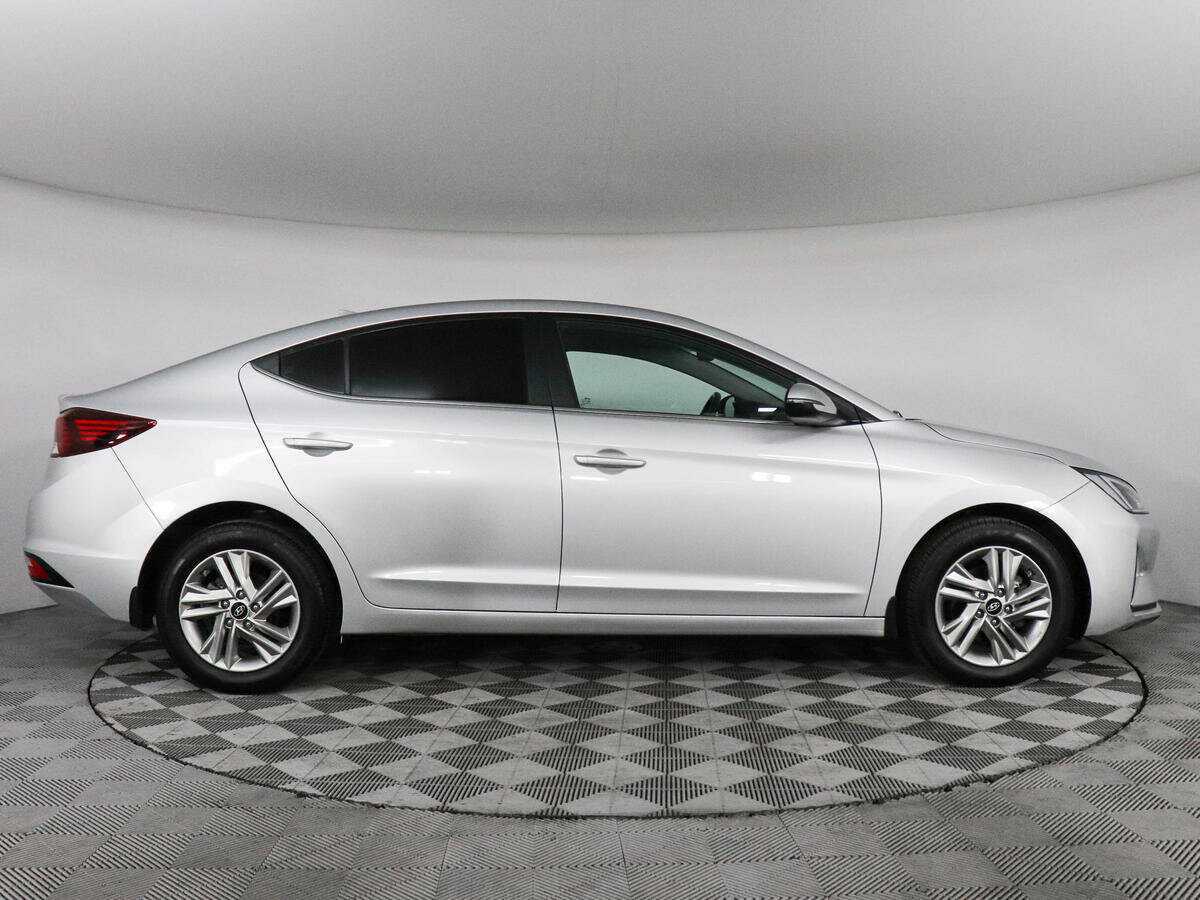 Hyundai Elantra, 2019 - Фото №3
