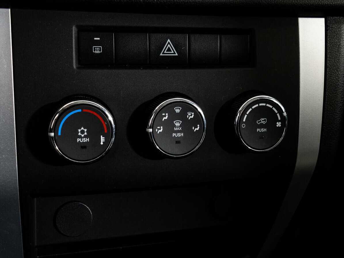 УАЗ Patriot, 2017 - Фото №12