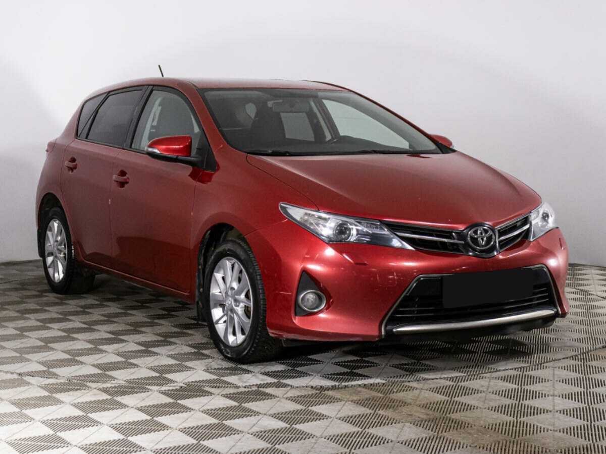 Toyota Auris, 2013 - Фото №2