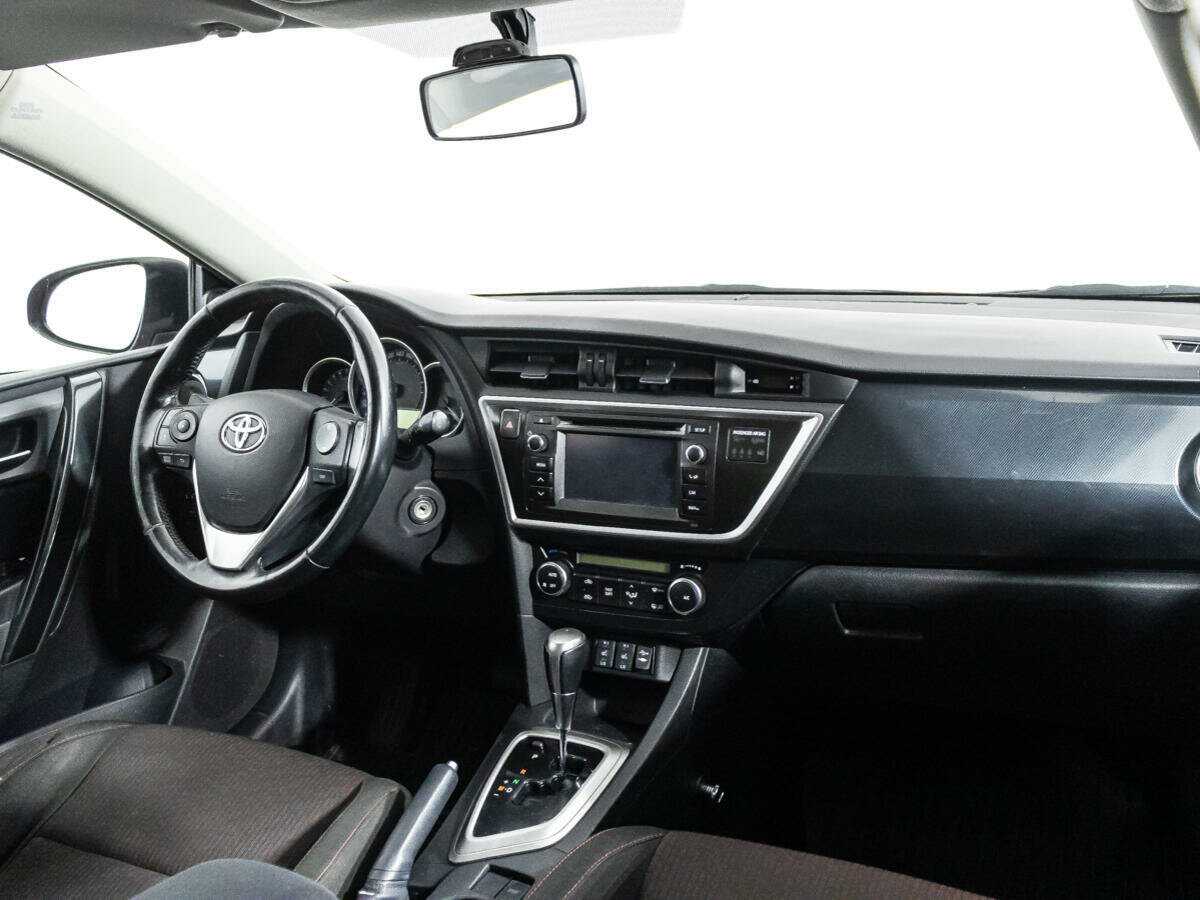 Toyota Auris, 2013 - Фото №8