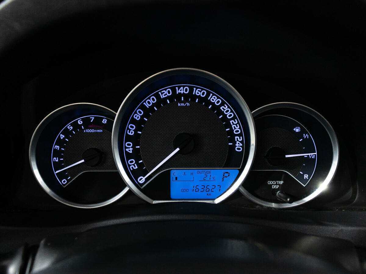 Toyota Auris, 2013 - Фото №11