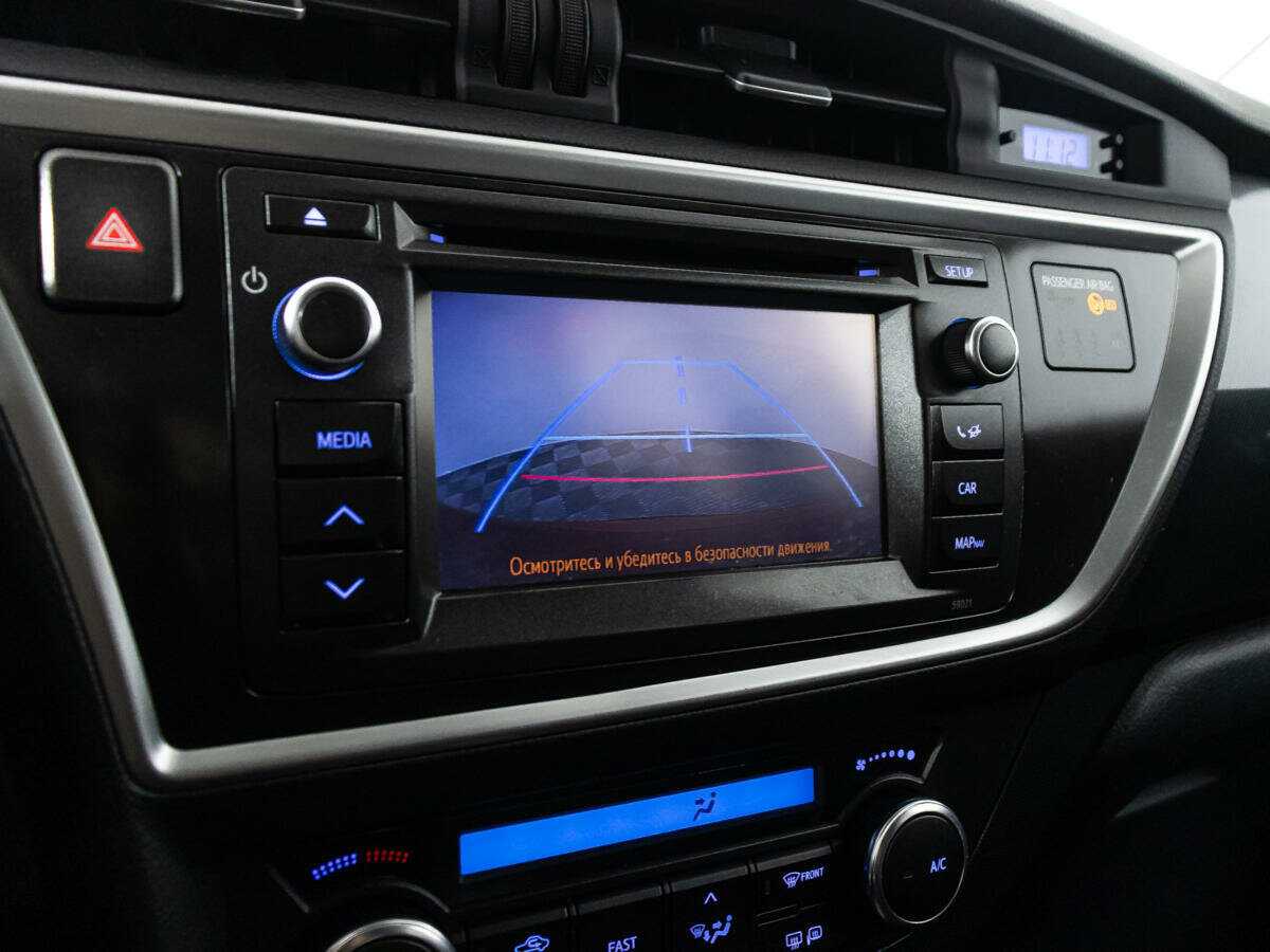 Toyota Auris, 2013 - Фото №14