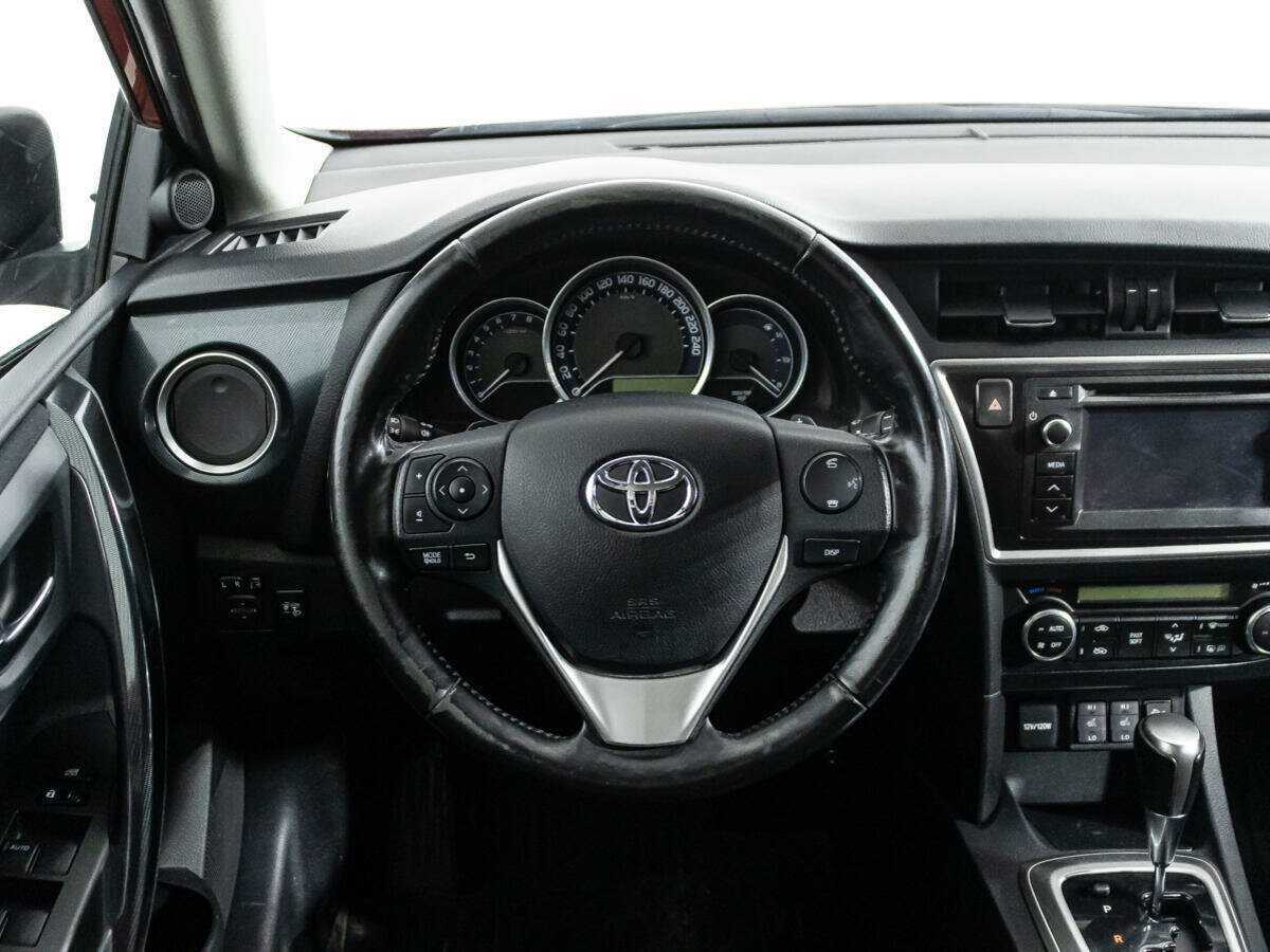 Toyota Auris, 2013 - Фото №16