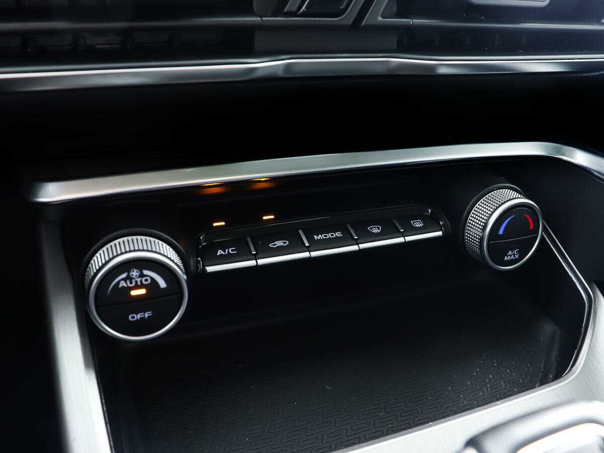 Geely Coolray, 2021 - Фото №18