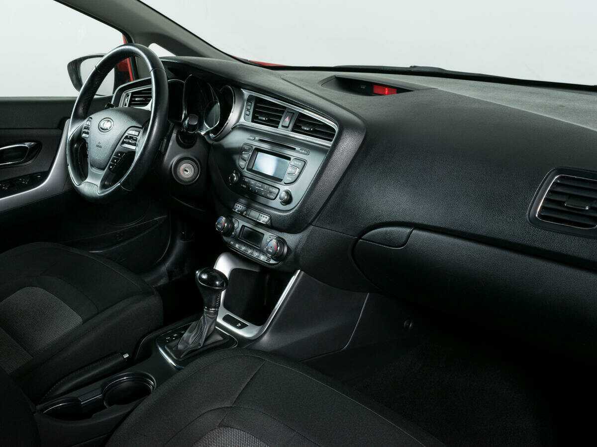 Kia Ceed, 2018 - Фото №8