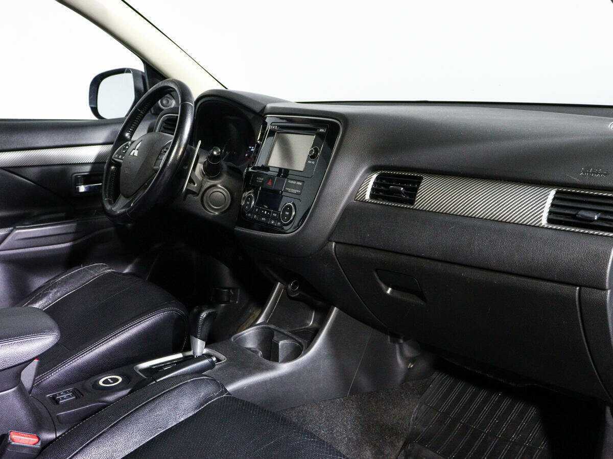 Mitsubishi Outlander, 2012 - Фото №6