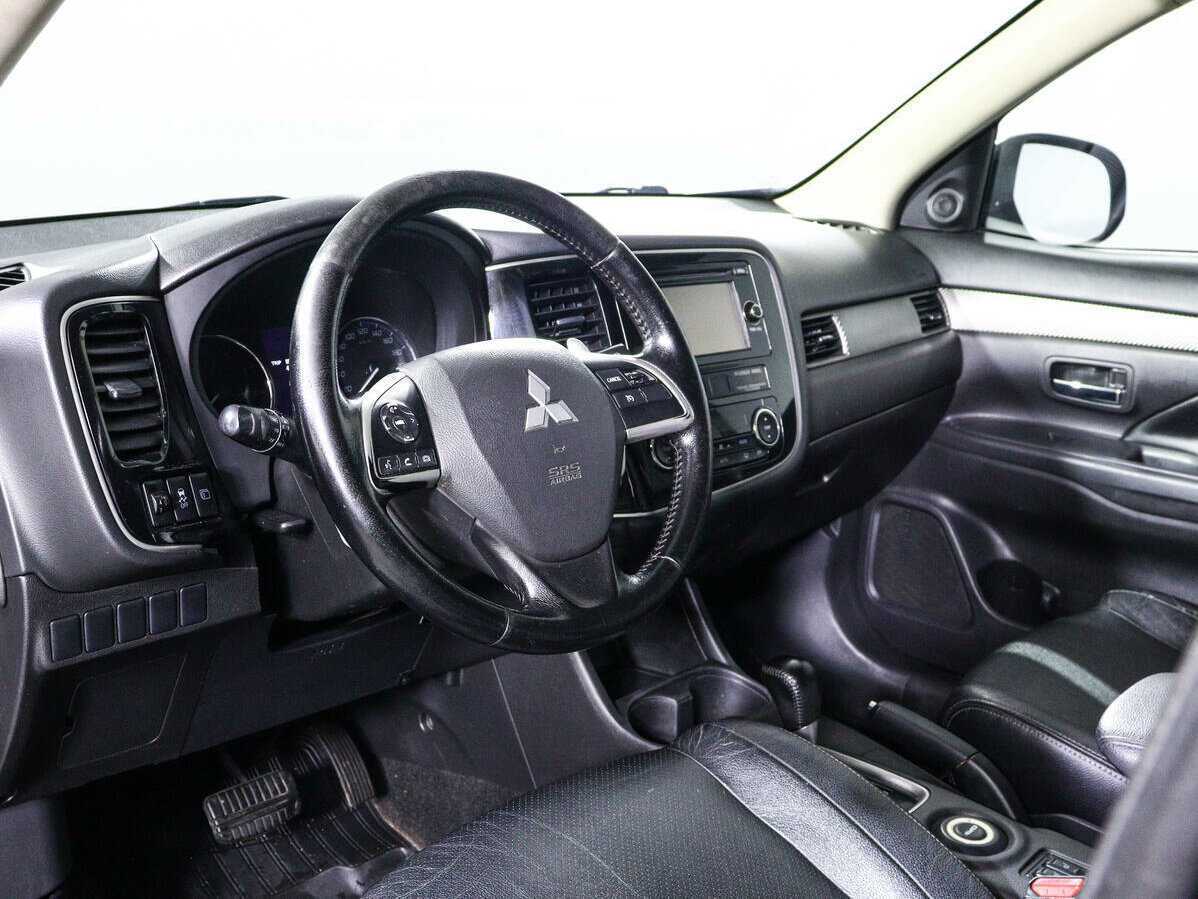 Mitsubishi Outlander, 2012 - Фото №11