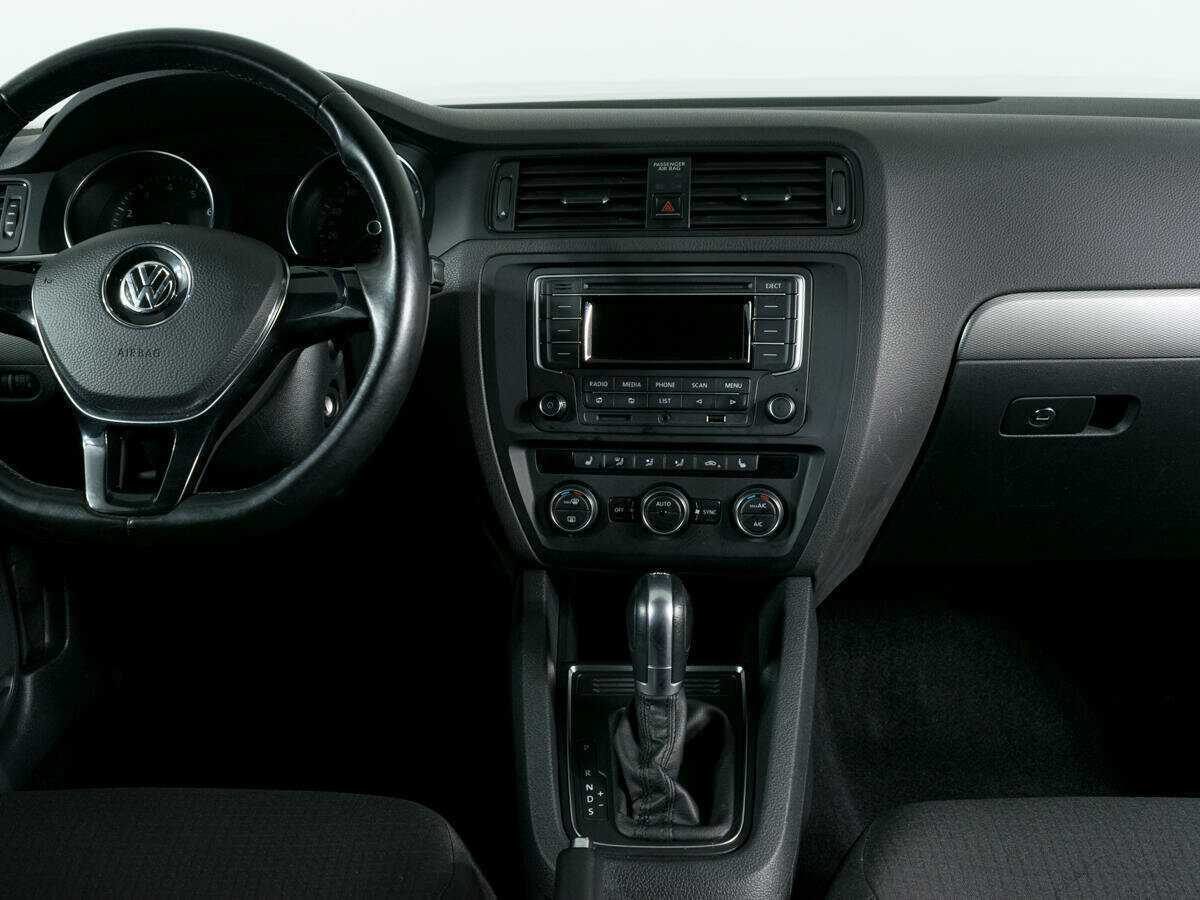 Volkswagen Jetta, 2016 - Фото №7