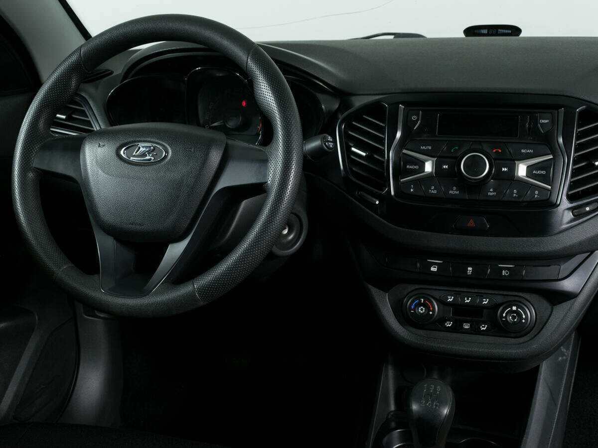 Lada (ВАЗ) Vesta, 2019 - Фото №10