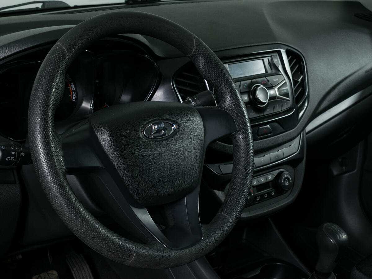 Lada (ВАЗ) Vesta, 2019 - Фото №13