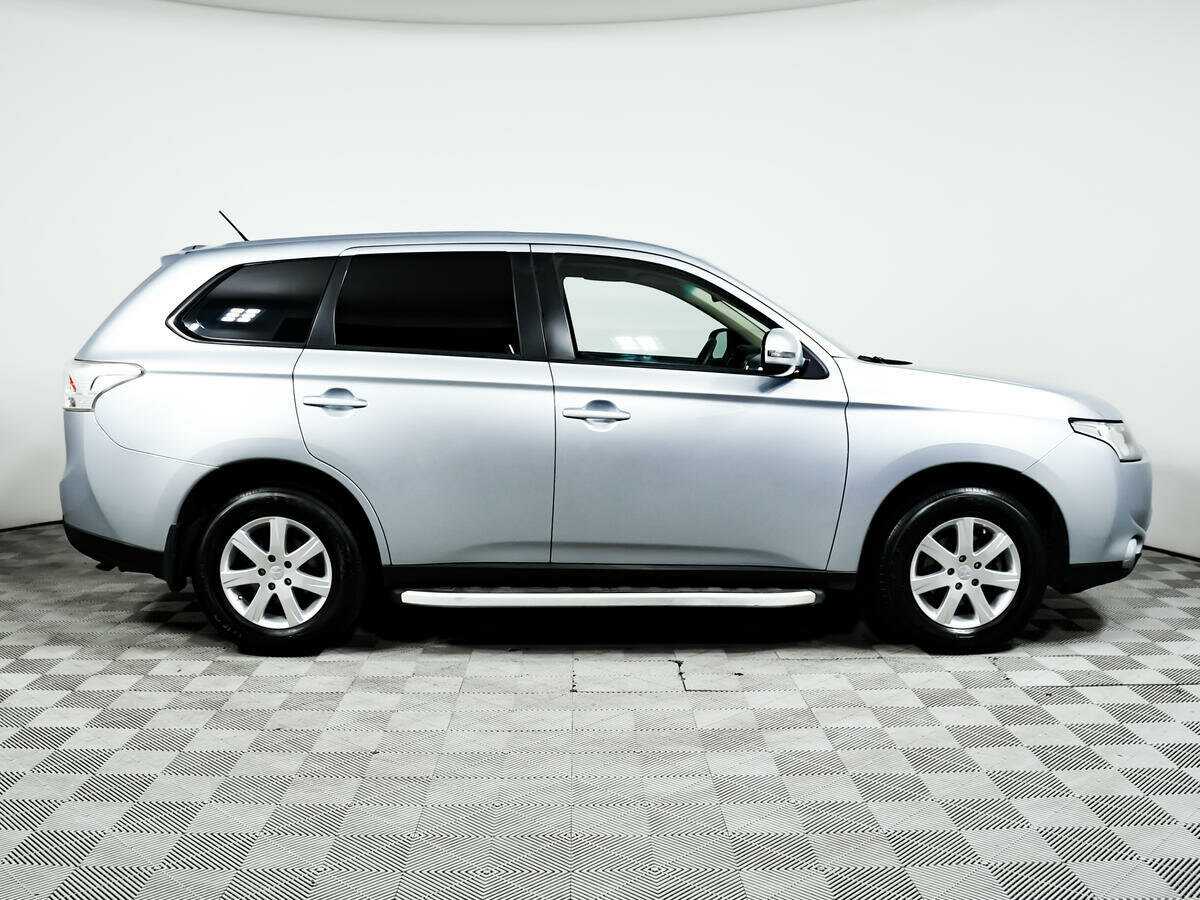 Mitsubishi Outlander, 2013 - Фото №3