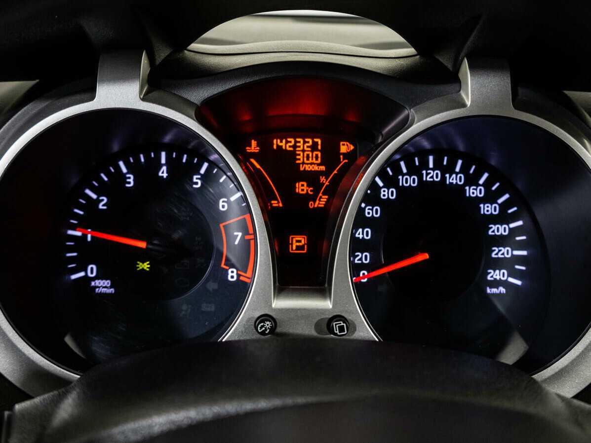 Nissan Juke, 2012 - Фото №10