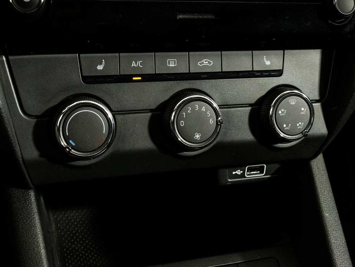 Skoda Octavia, 2020 - Фото №11