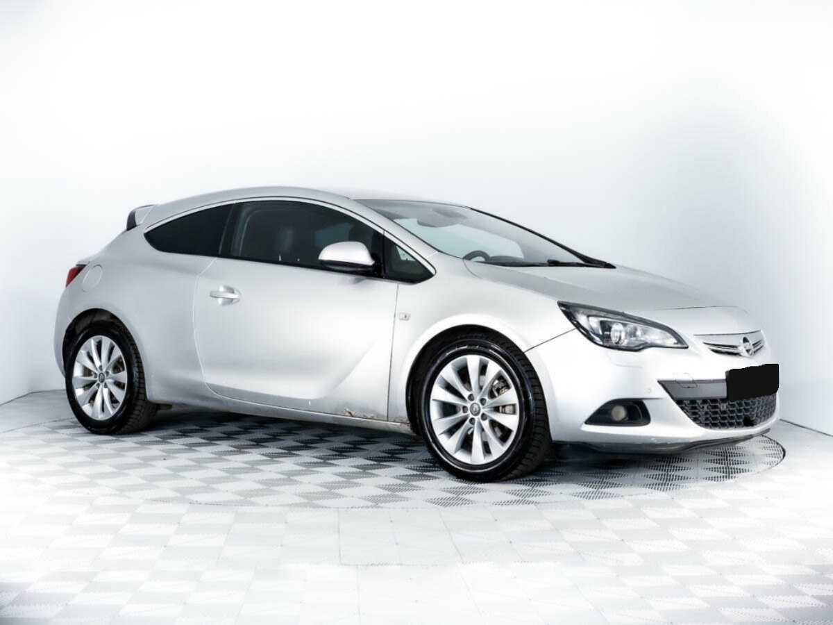 Opel Astra GTC, 2012 - Фото №2