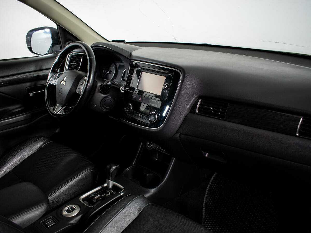 Mitsubishi Outlander, 2016 - Фото №7