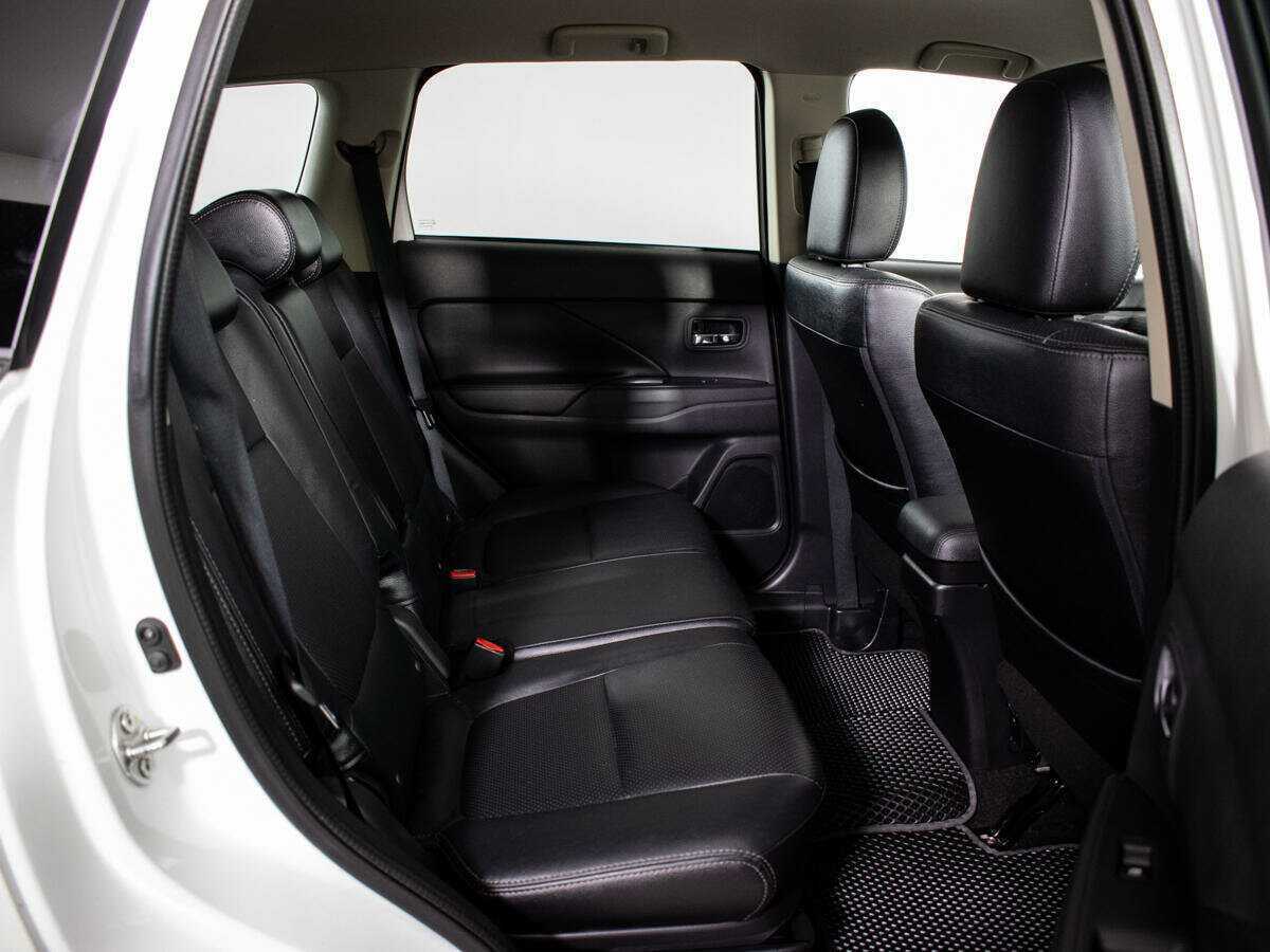 Mitsubishi Outlander, 2016 - Фото №8