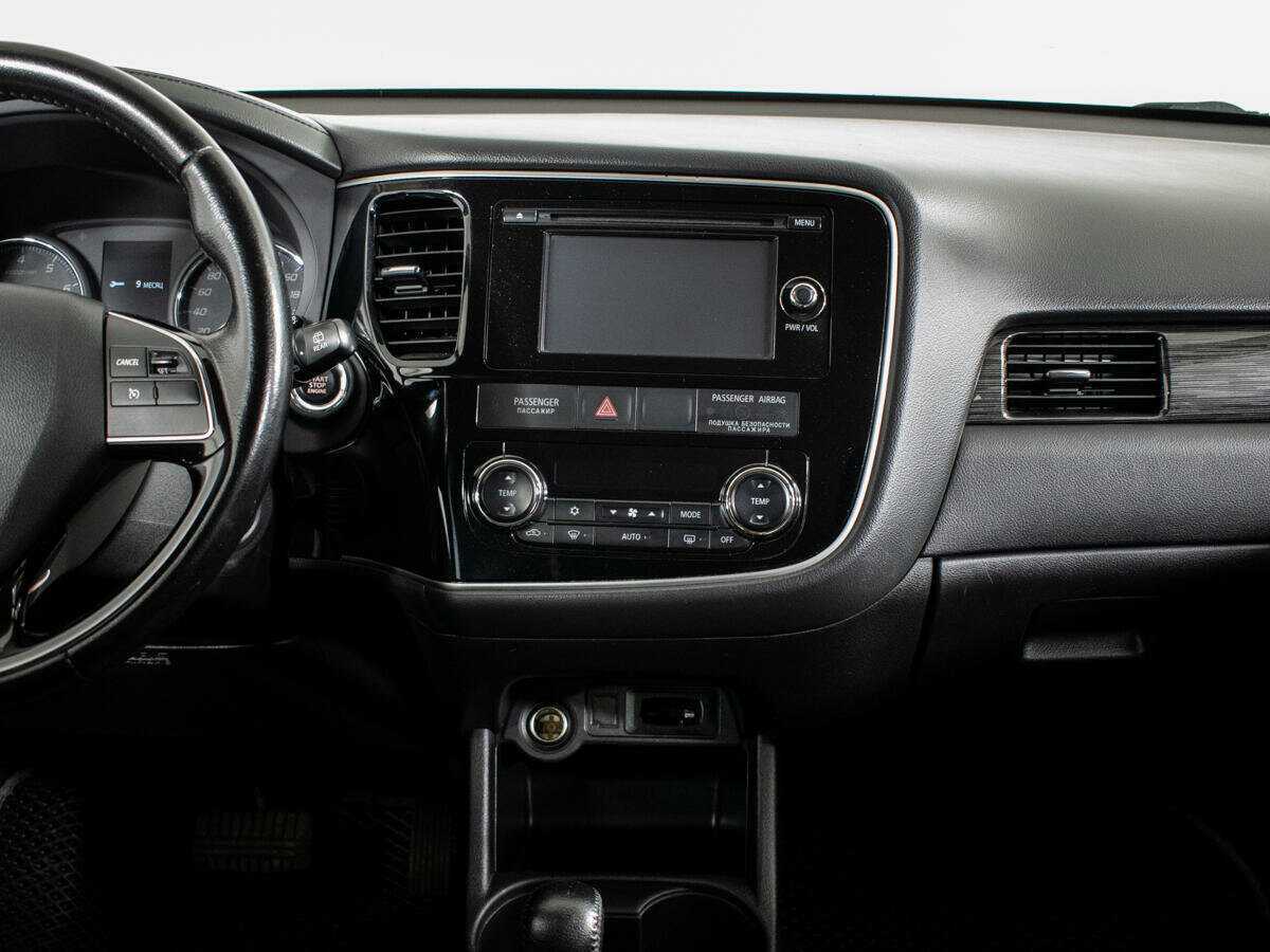 Mitsubishi Outlander, 2016 - Фото №9